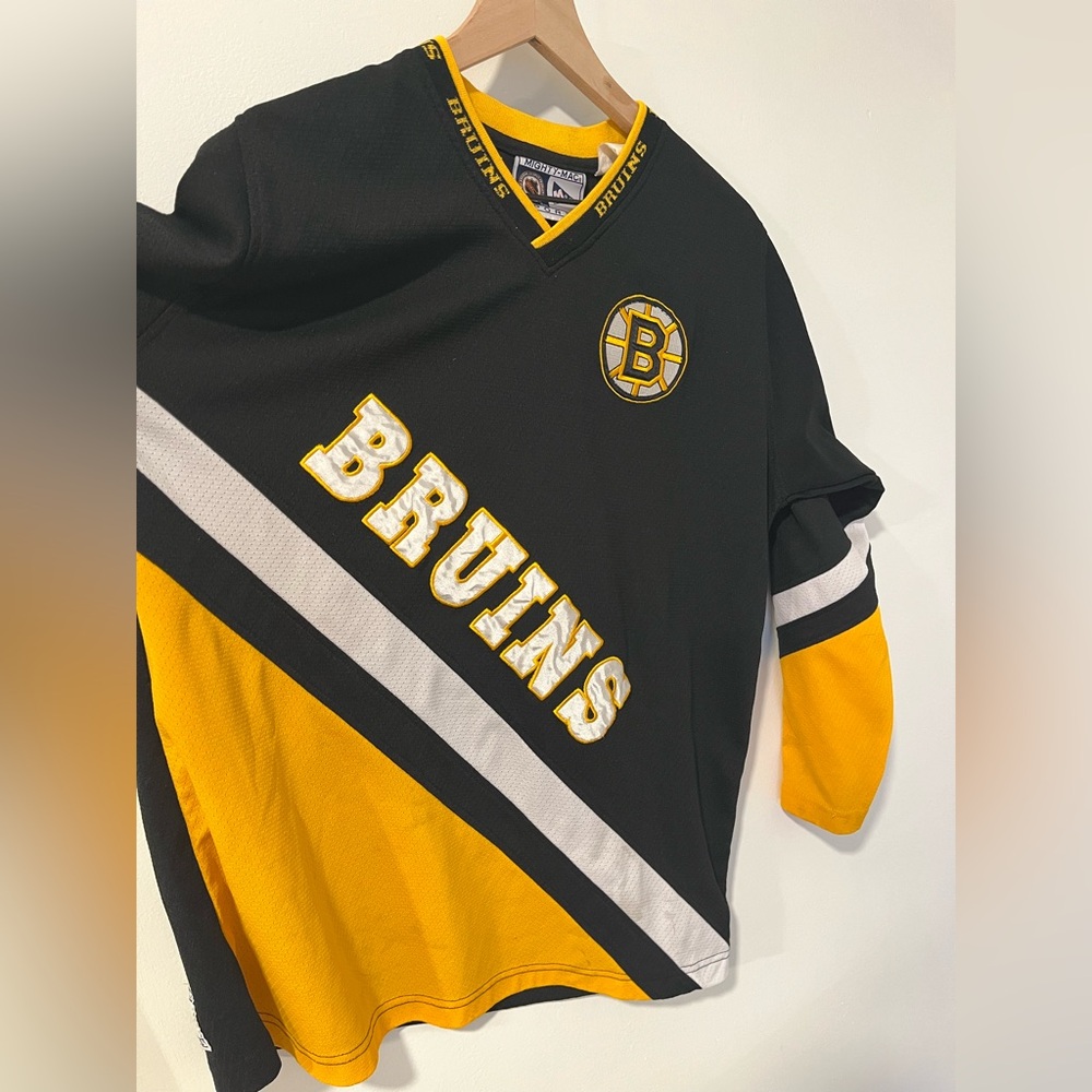 Boston Bruins - Men’s Black & Gold Hockey Jersey - Picture 5 of 5